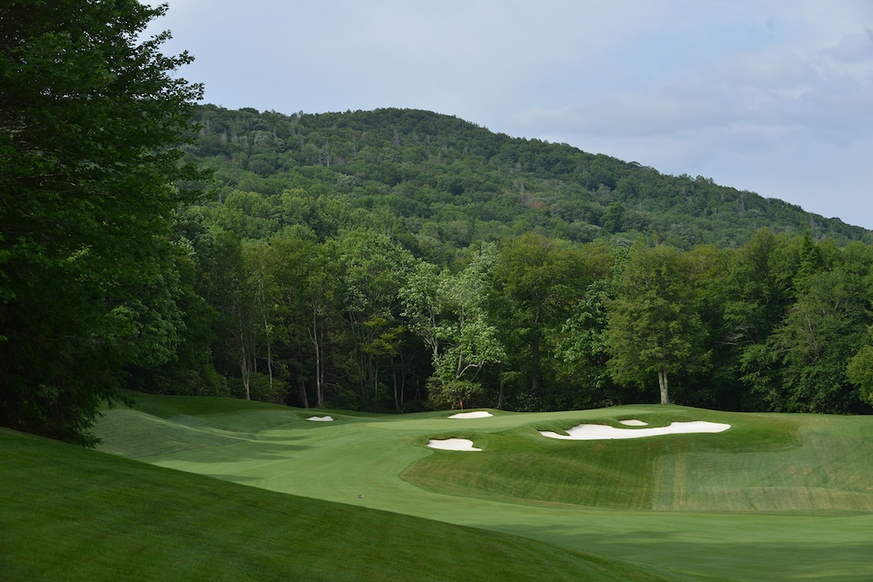 128 - Grandfather - 1st hole - Brian Gomsak.JPG