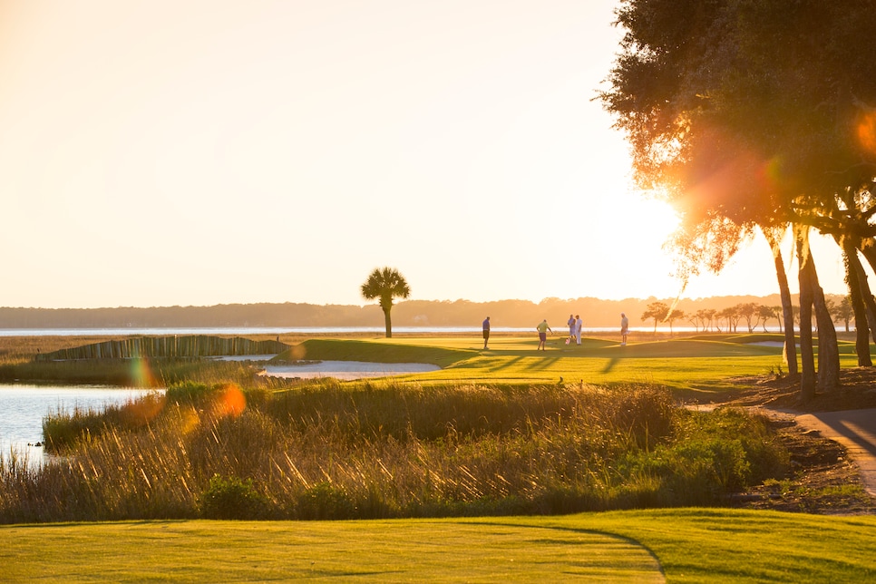 136 - Harbour Town - par 3 green - The Sea Pines Resort_Rob Tipton.jpg