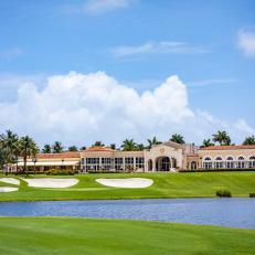 178 - Trump-International-Golf-Club West-Palm-Beach - 18th hole - courtesy of Trump Organization.jpg