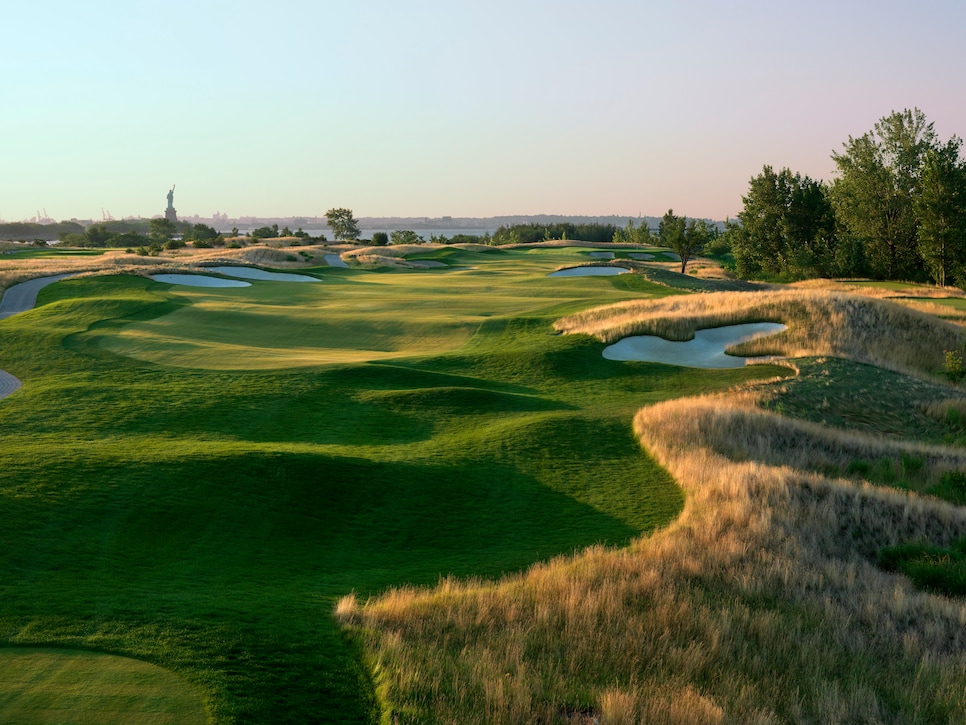 192 - Liberty National 17th hole - Evan Schiller.jpg