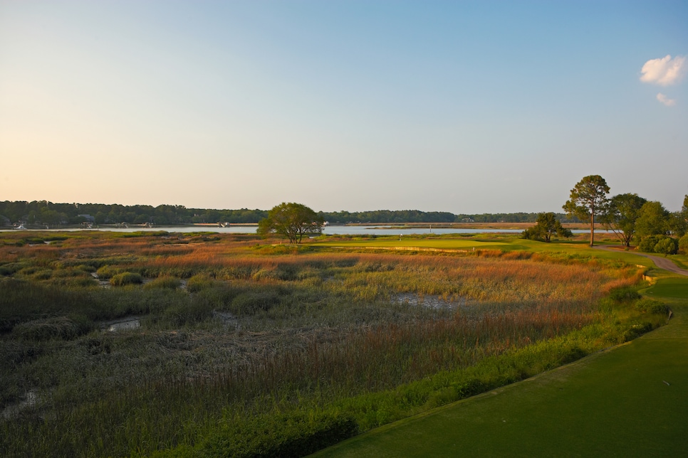 /content/dam/images/golfdigest/fullset/2019/01/11/5c389c6c53f62457bc9e48b5_Long-Cove-_13-Tee-Box-View.jpg