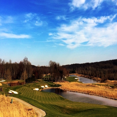 caves valley gc | GolfDigest.com