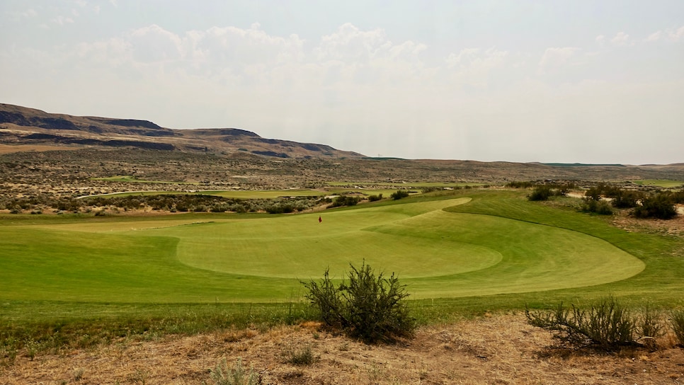 180 - Gamble Sands - 16th hole - Jon Cavalier.jpeg