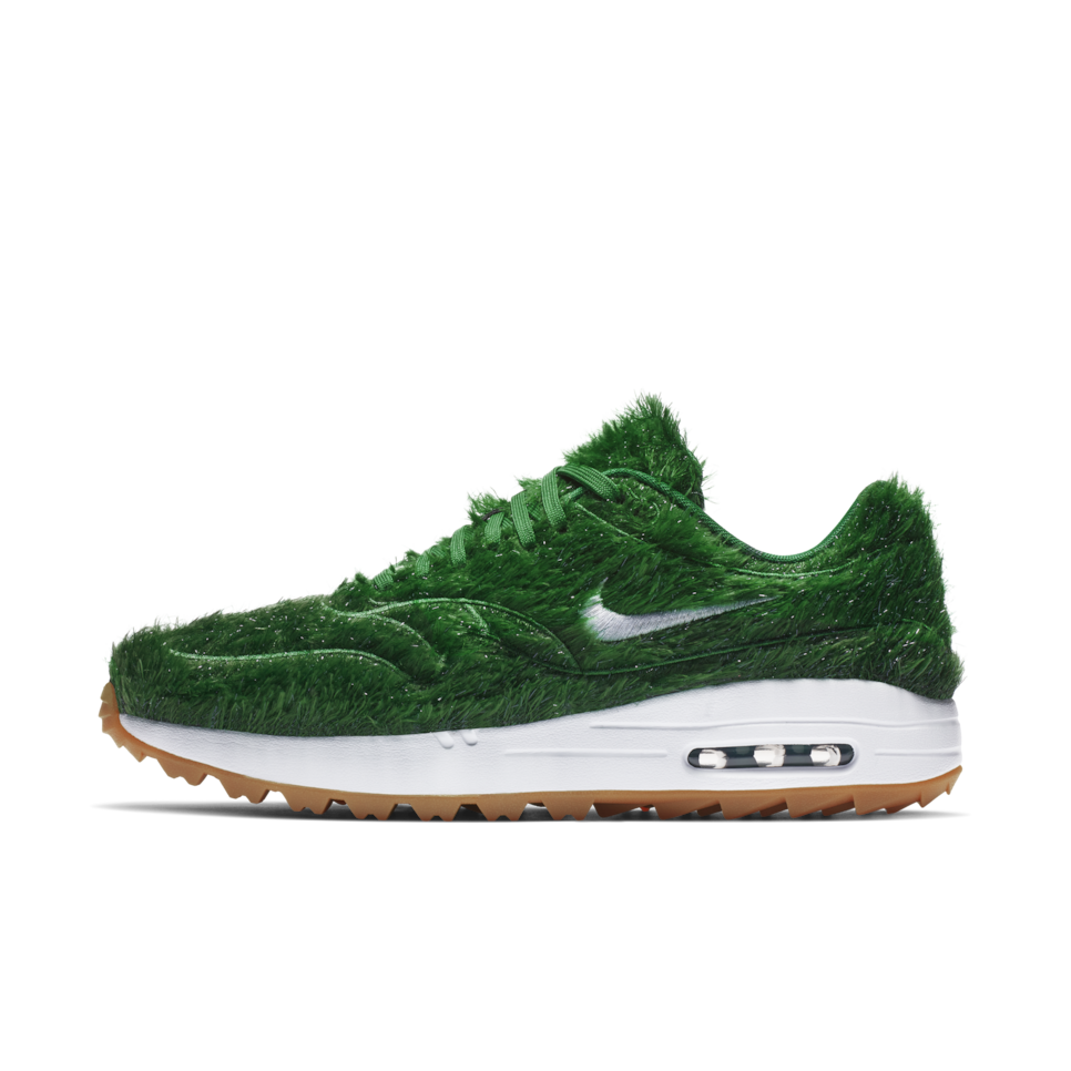 grass shoes nike