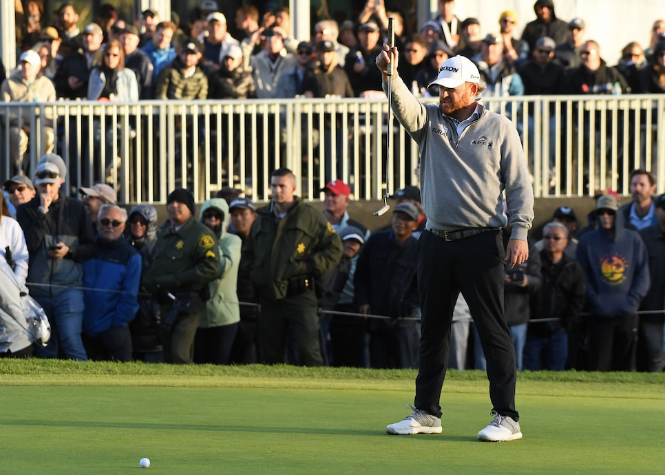 PACIFIC PALISADES, CALIFORNIA - FEBRUARY 17: J.B. Holmes lines up a putt on the 18th hole green during the final round of the Genesis Open at Riviera Country Club on February 17, 2019 in Pacific Palisades, California. (Photo by Harry How/Getty Images)