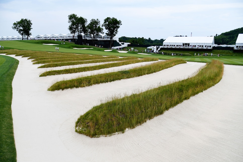 oakmont-country-club-church-pews.jpg