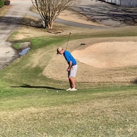 Injured PGA Tour pro proves he could still crush you at golf with his one good arm