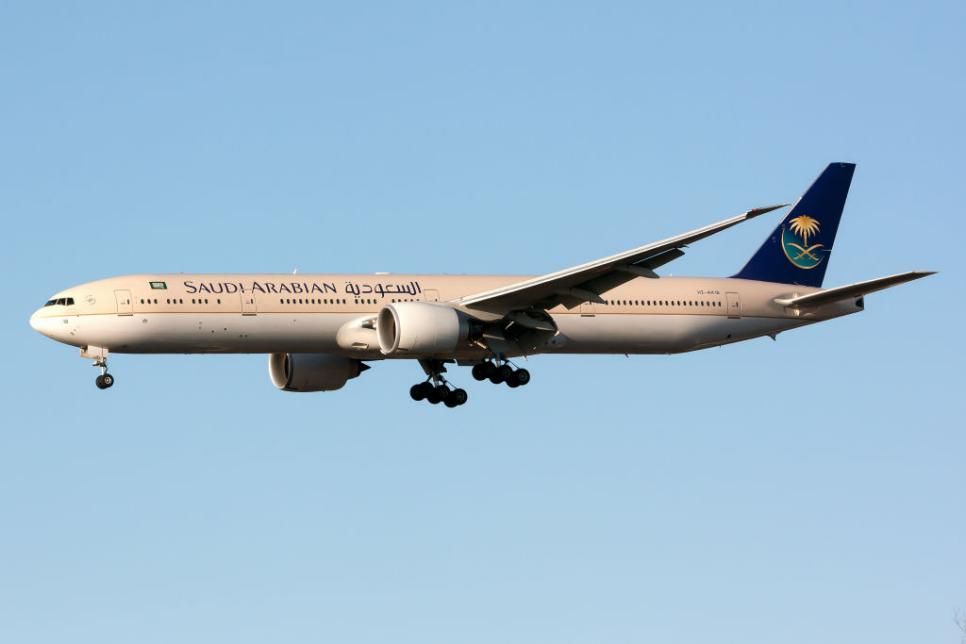 A Saudi Arabian Airlines Boeing 777-300ER landing at London