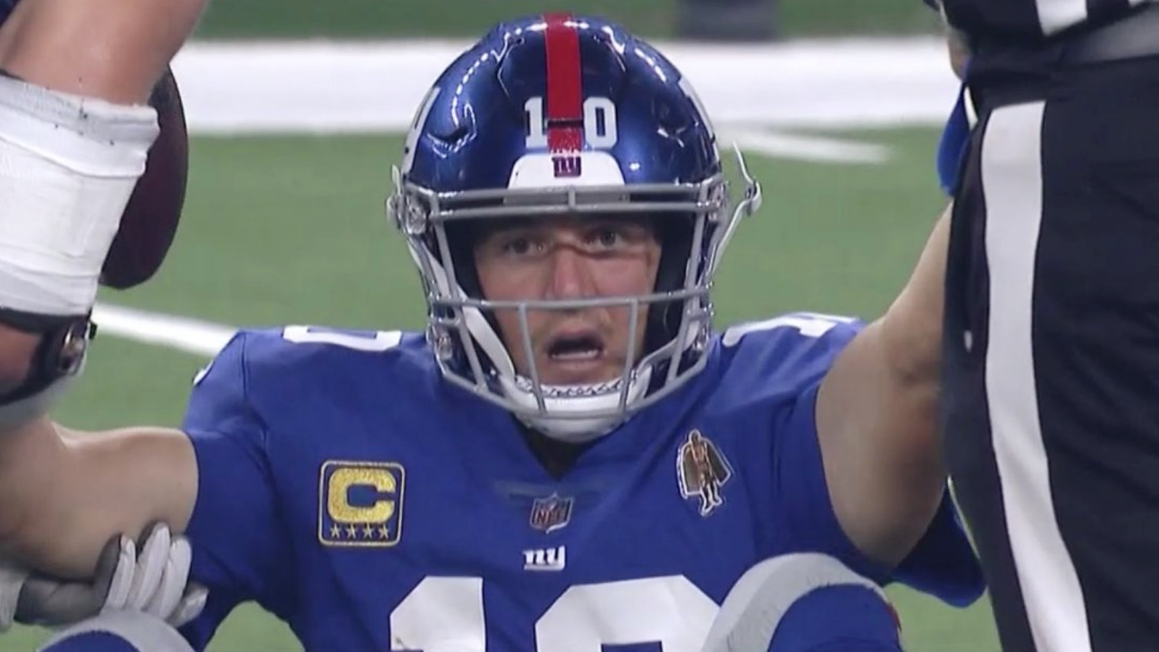 Eli Manning's comments about bonkers Philly fans are hilarious