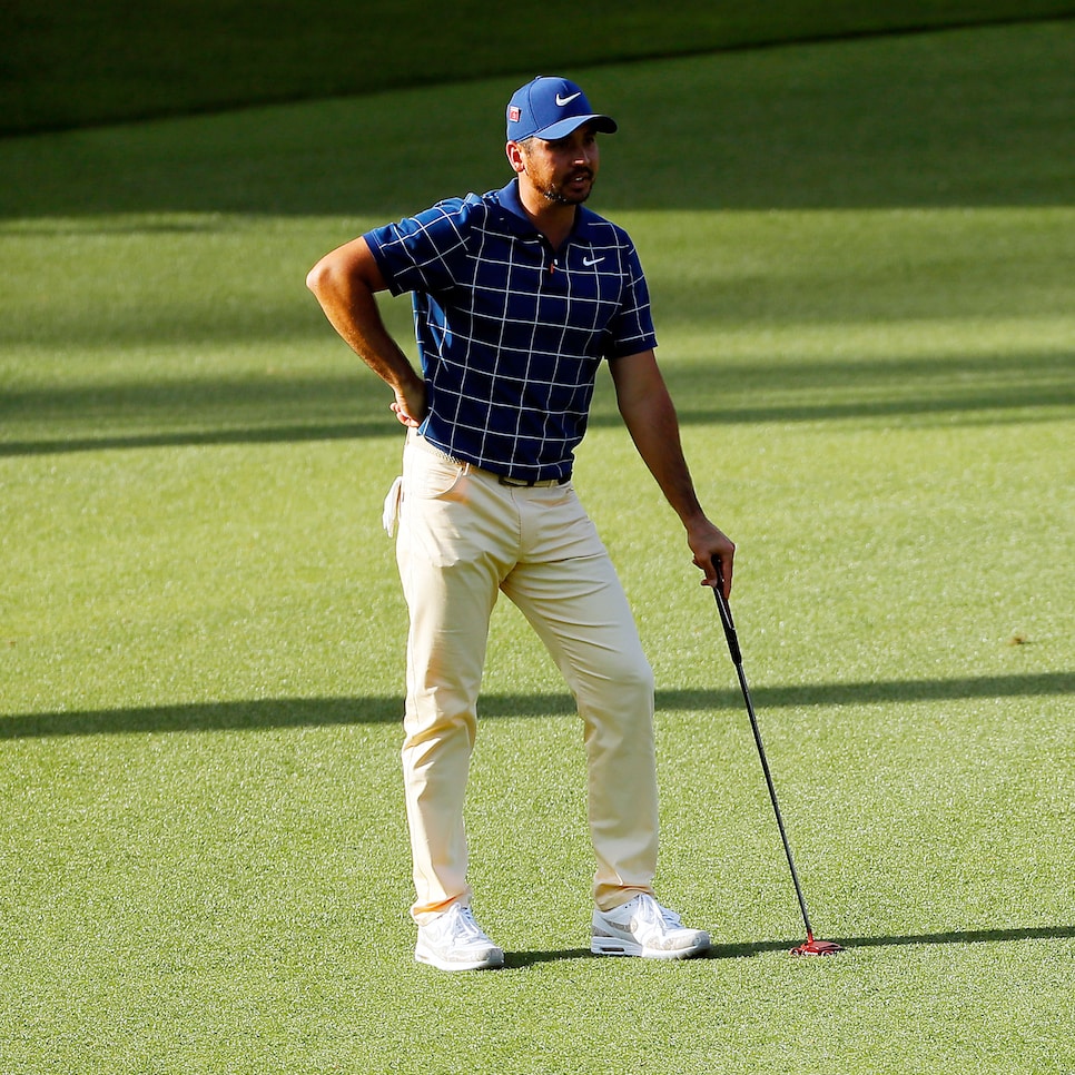 jason-day-masters-2019-thursday-leaning-on-putter.jpg