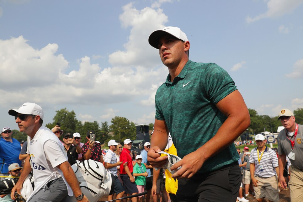 brooks-koepka-pga-championship-2019-walking-crowd.jpg