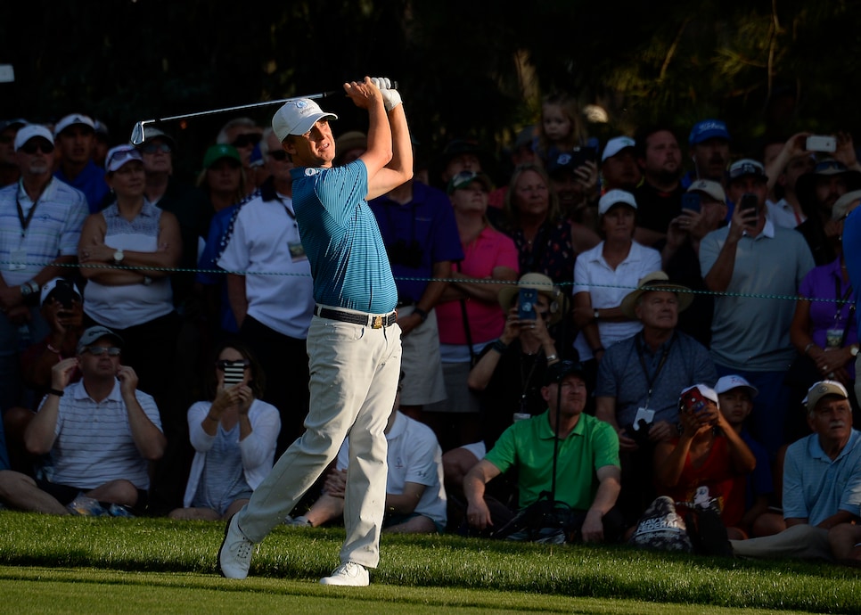 COLORADO SPRINGS, CO - JULY 01:  David Toms makes an approach shot on the 18th hole during the final round of the U.S. Senior Open Championship at The Broadmoor Golf Club on July 1, 2018 in Colorado Springs, Colorado. (Photo by Robert Laberge/Getty Images)