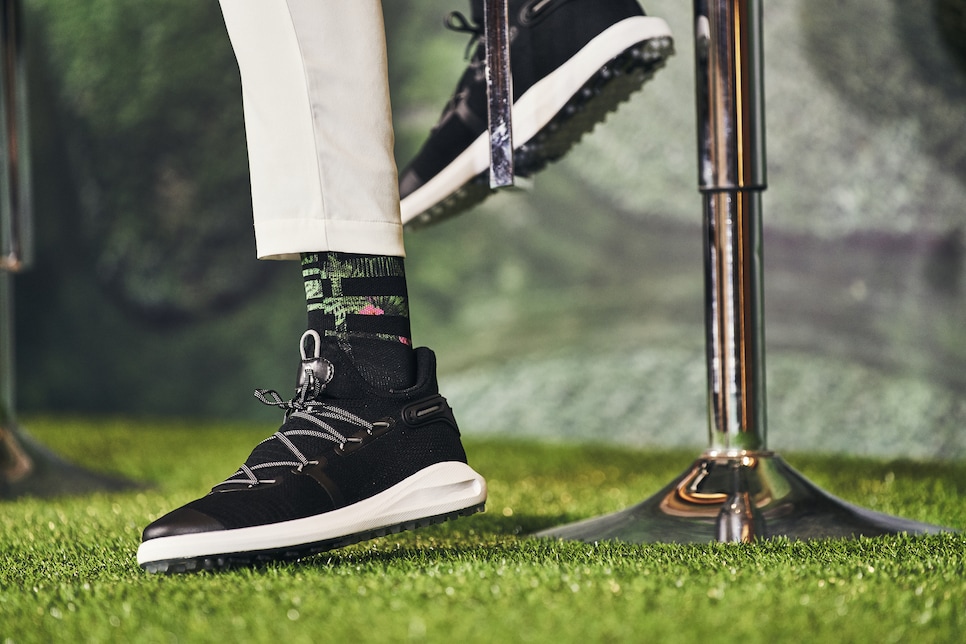 Steph Curry's new Under Armour golf collection is now available