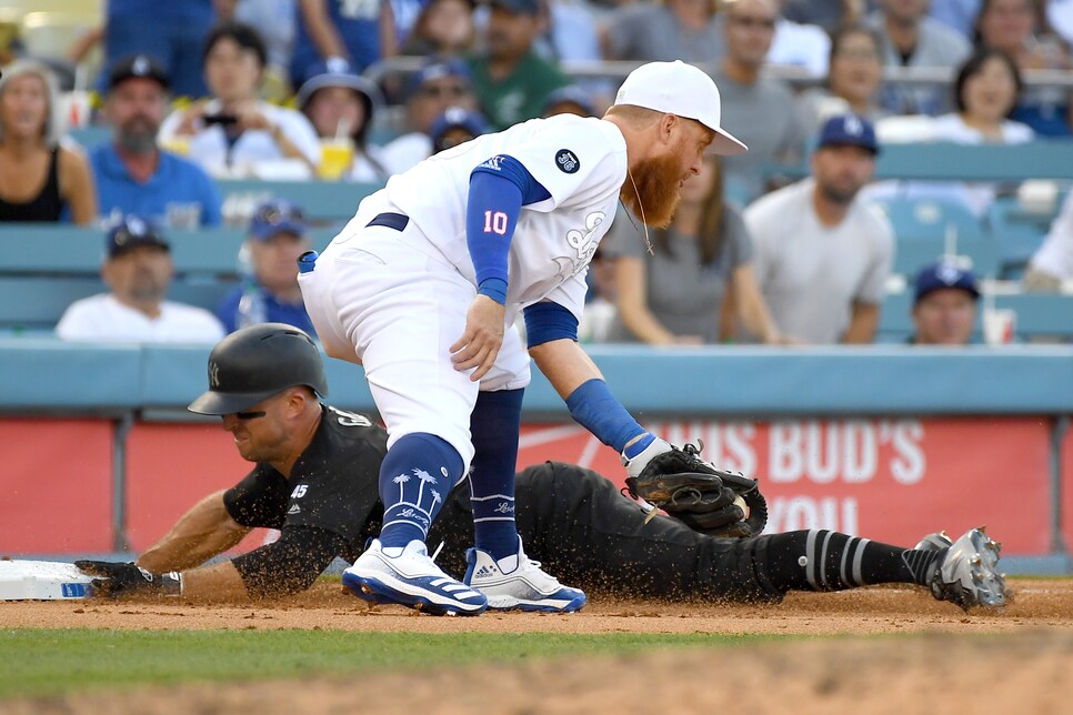 MLB's Players Weekend uniforms are boring, especially at Dodger