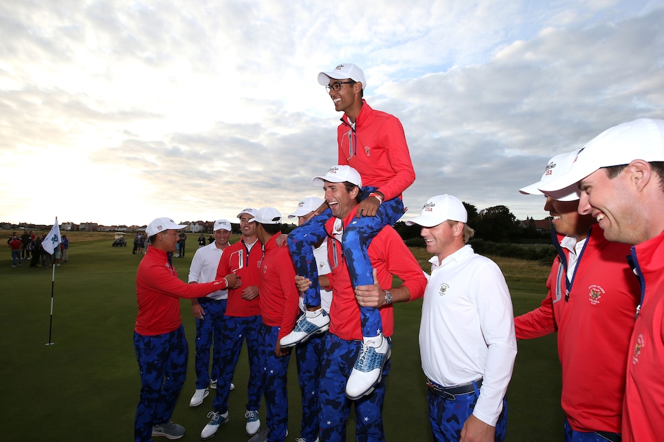 akshay-bhatia-stewart-hagestad-us-walker-cup-2019-celebration.jpg