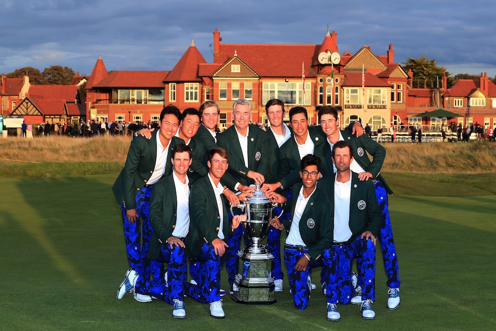 us-walker-cup-2019-team-celebration-photo-trophy.jpg