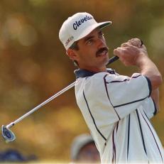 29 OCT 1995:  COREY PAVIN WATCHES HIS TEE SHOT ON THE 6TH HOLE DURING THE FINAL ROUND OF THE TOUR CHAMPIONSHIP AT SOUTHERN HILLS COUNTRY CLUB IN TULSA, OKLAHOMA.  Mandatory Credit: JAMIE SQUIRE/ALLSPORT