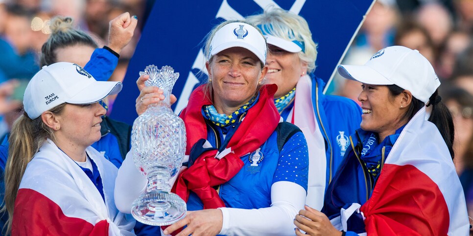 suzann-pettersen-solheim-cup-trophy-2019.jpg