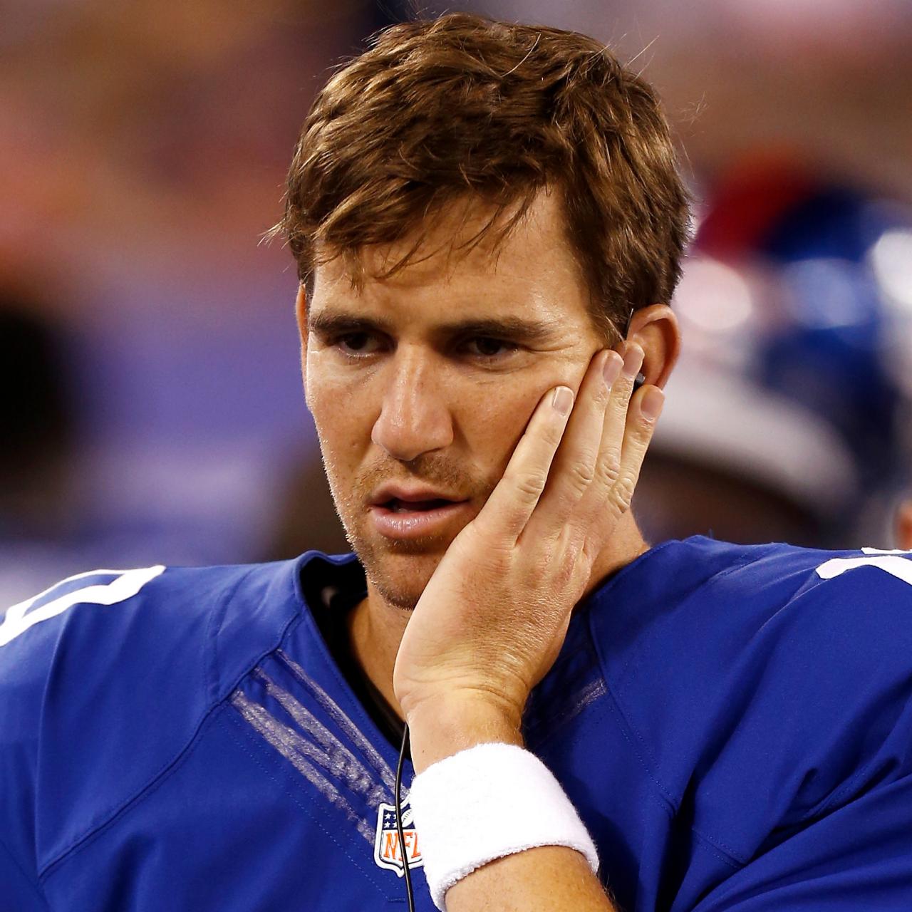 Eli Manning always gets caught with the weirdest face #fyp