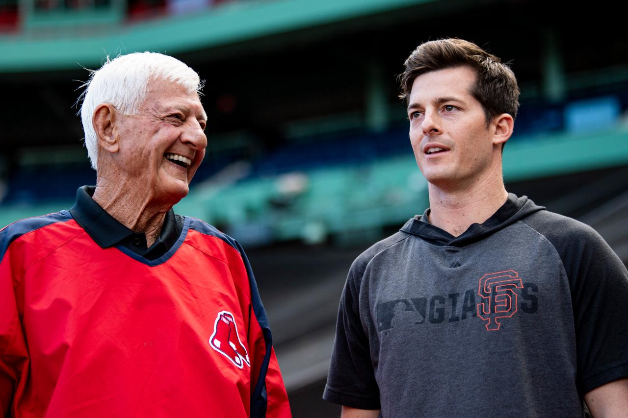 Mike Yastrzemski, grandson of Red Sox legend Carl, homers at Fenway - The  Boston Globe