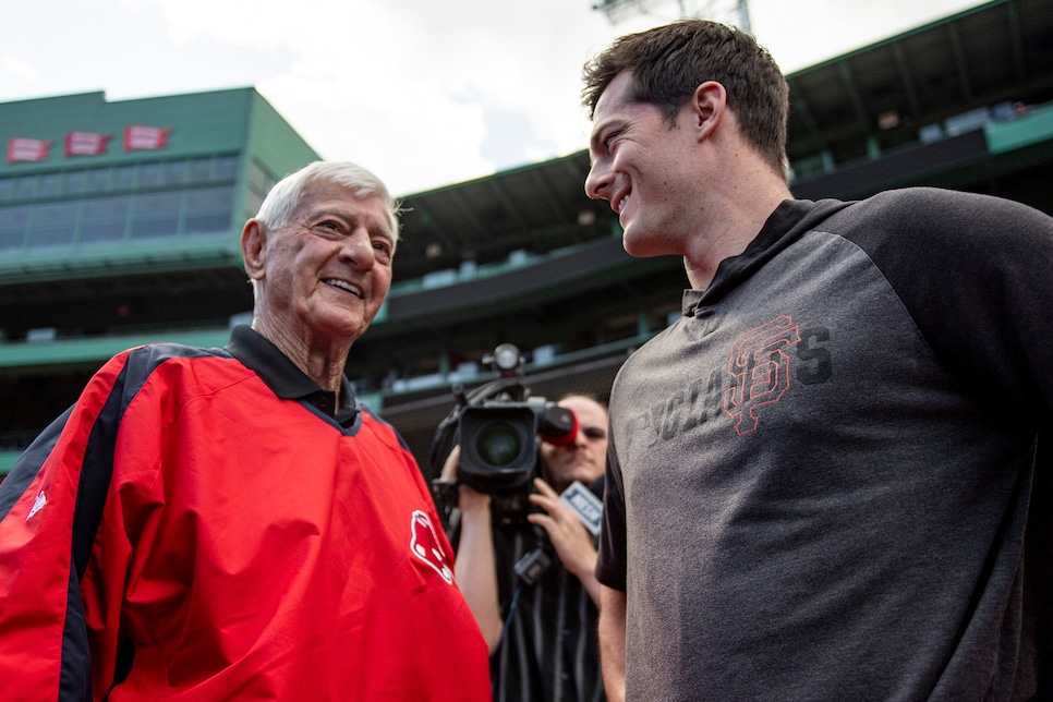 Mike Yastrzemski homers at Fenway after reunion with grandfather Carl,  helps Giants to first win at Fenway in over 100 years