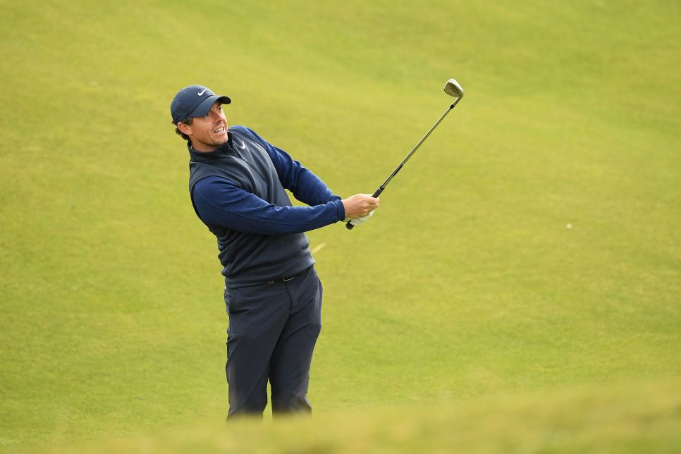 rory-mcilroy-dunhill-links-2019-sunday-chipping.jpg