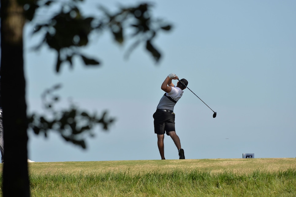 ncaa-silo-player-hitting-shots-shorts-arkansas-photo-credit.jpg