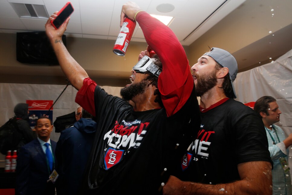 Did a clubhouse putting contest lead to the St. Louis Cardinals