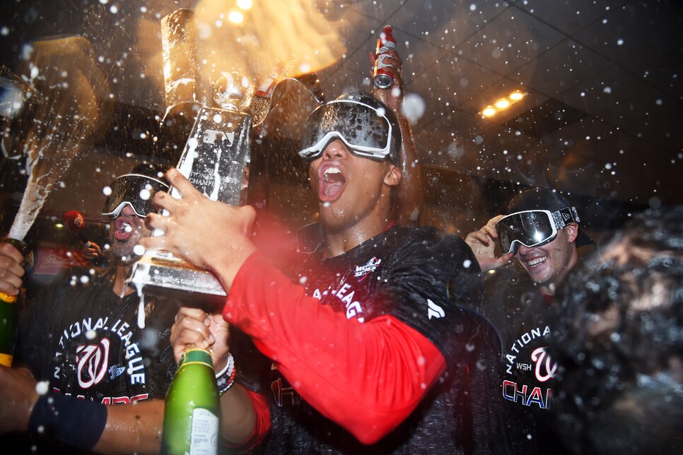 Juan Soto had his first beer with his Nationals teammates after winning the World  Series