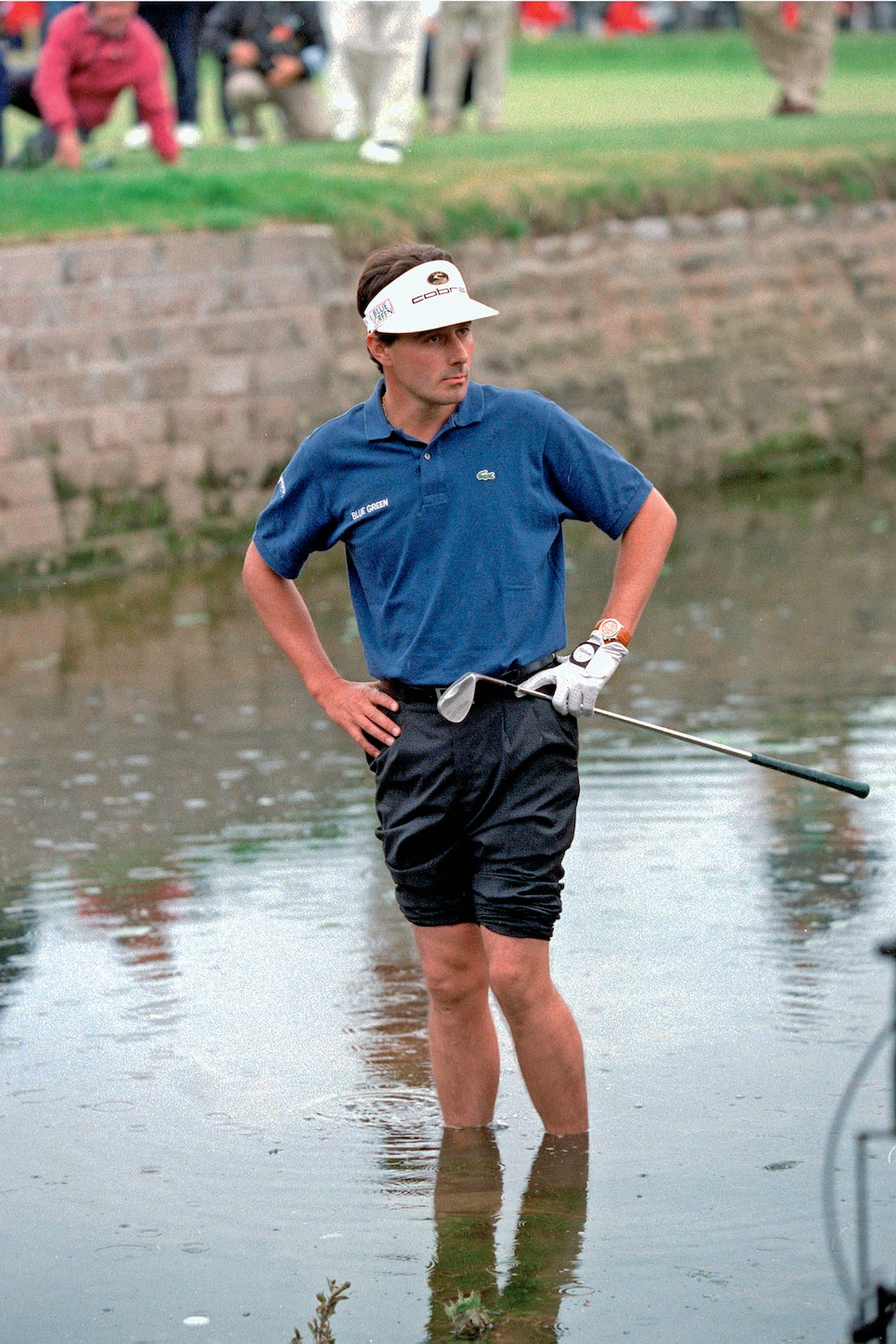 Carnoustie, Scotland. 18th July 1999. 1999 British Open Golf. Championship leader Jean Van de Velde of France finds himself in the water just short of the 18th green. He took 7 shots on the hole resulting in a play-off with Justin Leonard (USA) & Britains