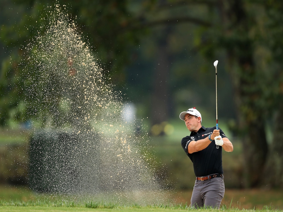 /content/dam/images/golfdigest/fullset/2019/11/11/5dc8cb3d02f8350008207ec8_scott-stallings-bunker-shot.jpg