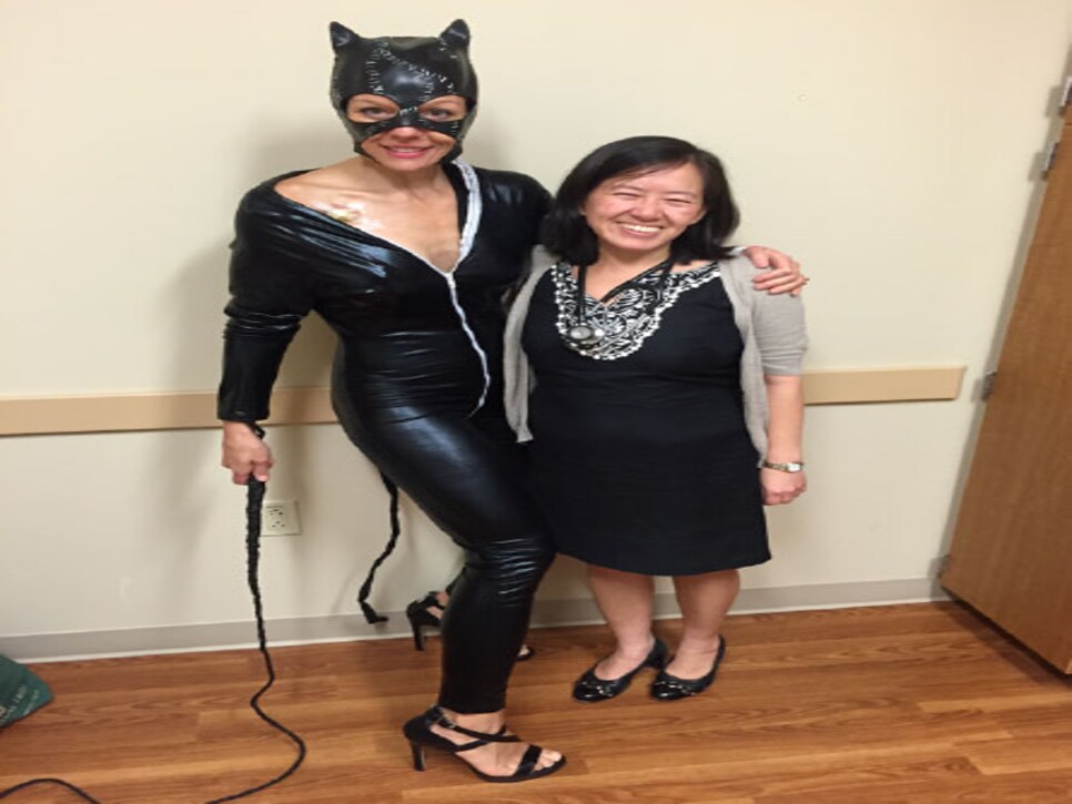 /content/dam/images/golfdigest/fullset/2019/11/26/5ddd7c9faae635000908dc94_emma-thornton-catwoman-suit-oncologist-cancer.jpg