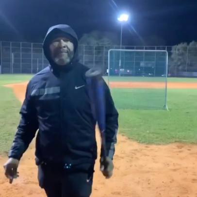 Gary Sheffield Is Still Hitting Bombs, Even While Smoking