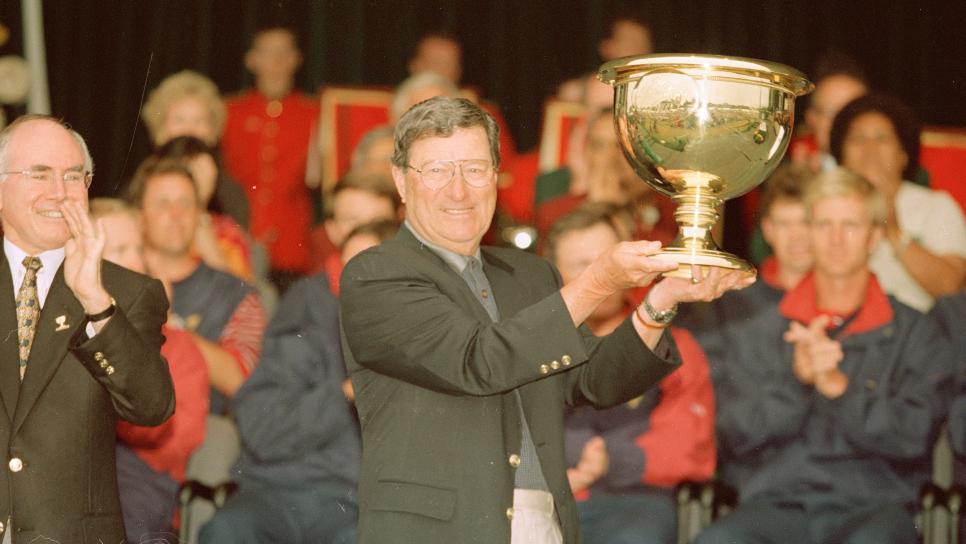 1998-presidents-cup-peter-thomson-trophy.jpg