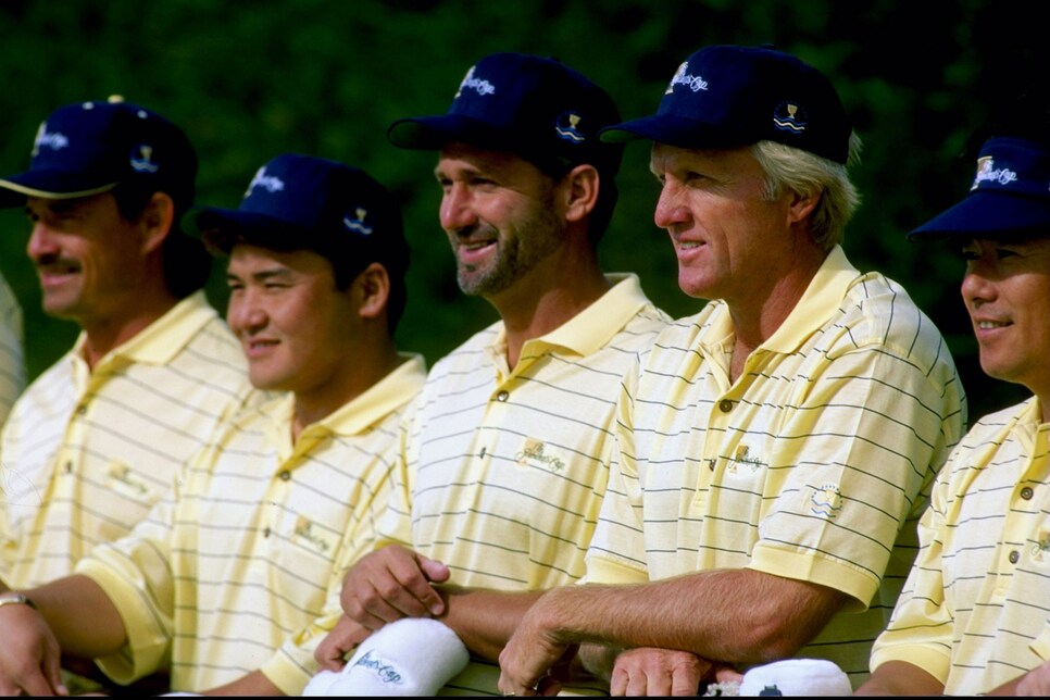 1998-presidents-cup-greg-norman.jpg