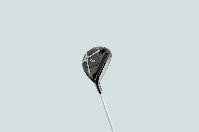 GD020120_HL_WOODS_H_TITLEIST_TS3_HERO_WOODS_HL2020.jpg