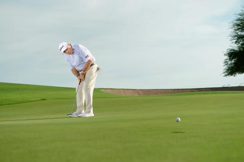 A better way to approach breaking putts