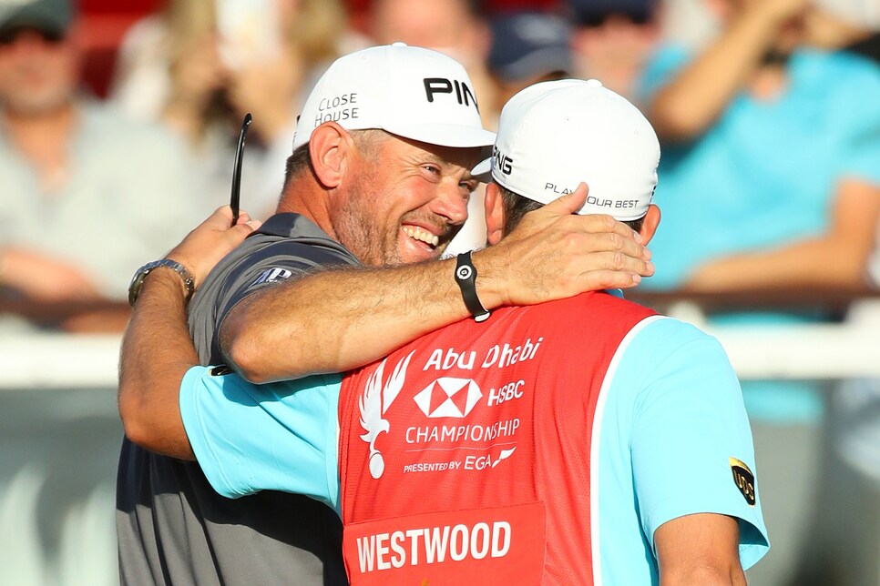 lee-westwood-abu-dhabi-2020-sunday-smile-caddie.jpg