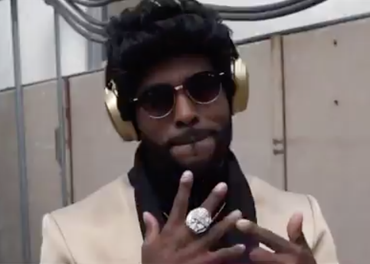 Former NFL player's parody of how players dress on game day is gold, Jerry,  gold, This is the Loop