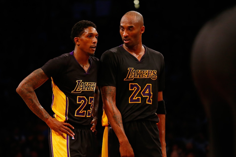 Los Angeles Lakers to wear sleeved 'Hollywood Nights' jersey (Photo)