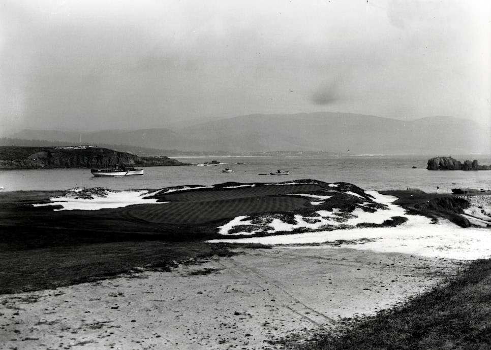 Pebble Beach  hole 17_Julian P Graham_c.1928.jpg