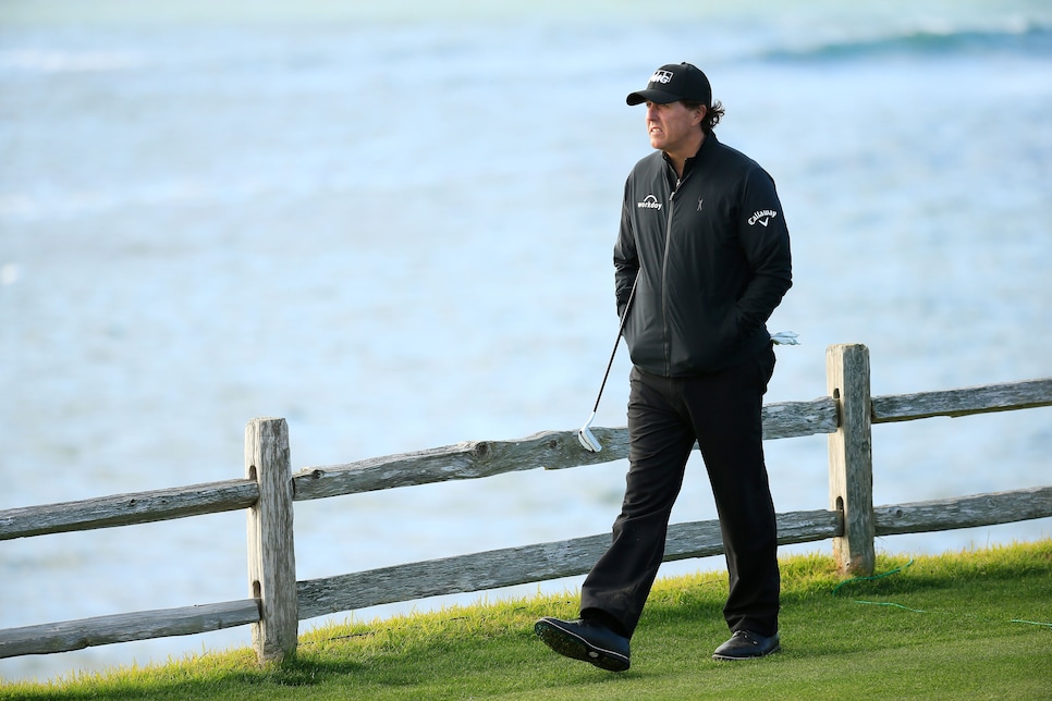 phil-mickelson-att-pebble-beach-2019-walking.jpg