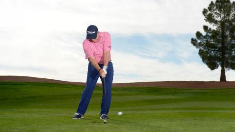 Two quick fixes to stop hitting fat and thin shots