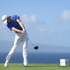 KAPALUA, HAWAII - JANUARY 05: Justin Thomas of the United States plays his shot from the tenth tee during the final round of the Sentry Tournament Of Champions at the Kapalua Plantation Course on January 05, 2020 in Kapalua, Hawaii. (Photo by Harry How/Getty Images)