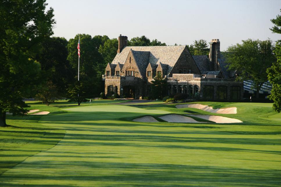 winged-foot-clubhouse.jpg