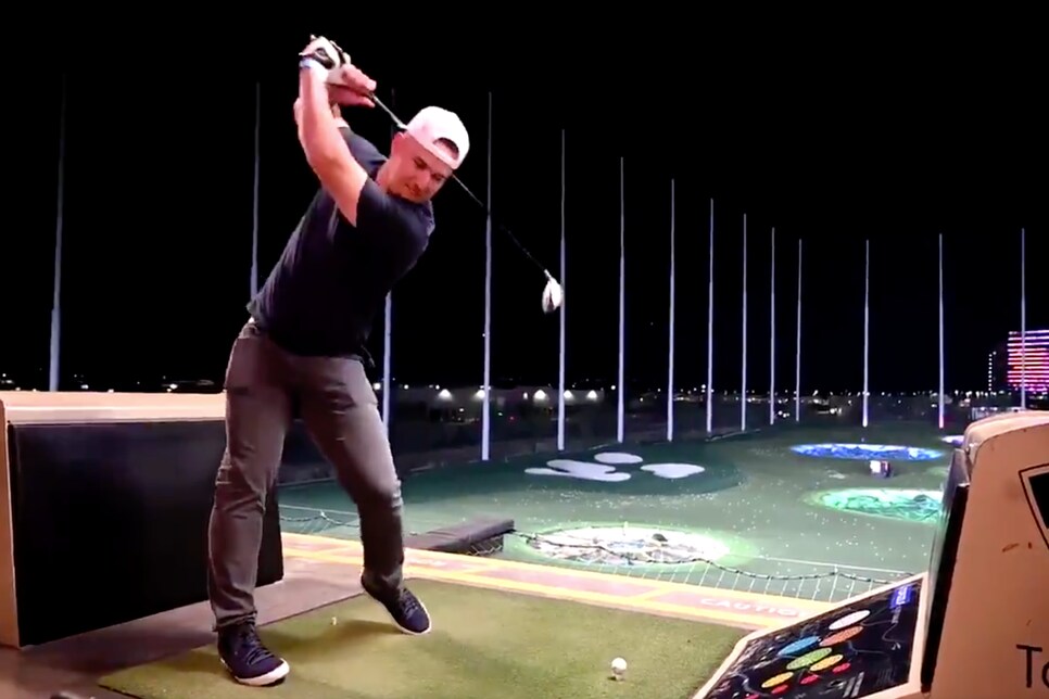 Mike Trout drives golf ball crazy distance at a Topgolf