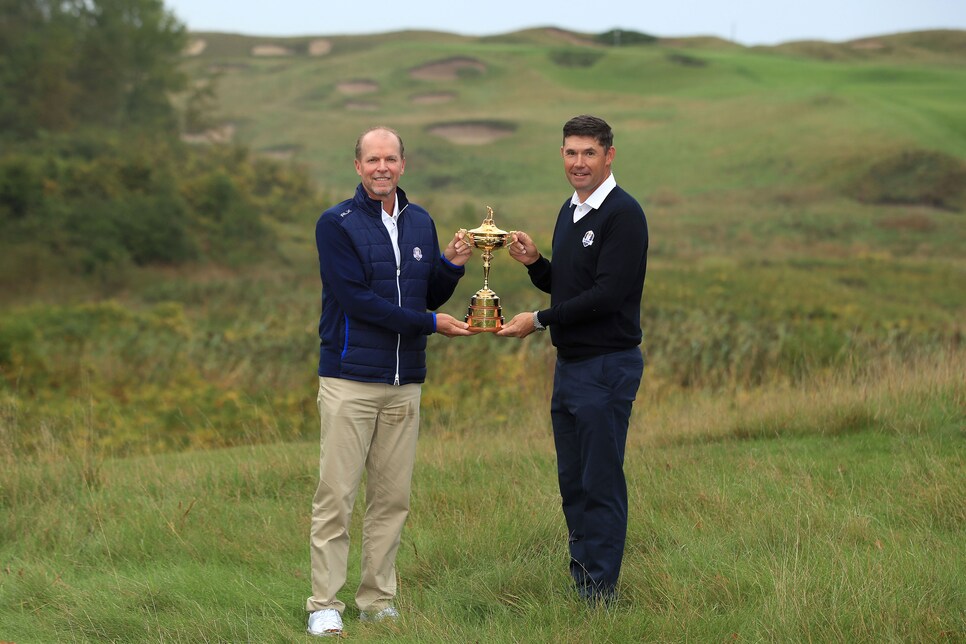 steve-stricker-padraig-harrington-ryder-cup-trophy-whistling-straits.jpg