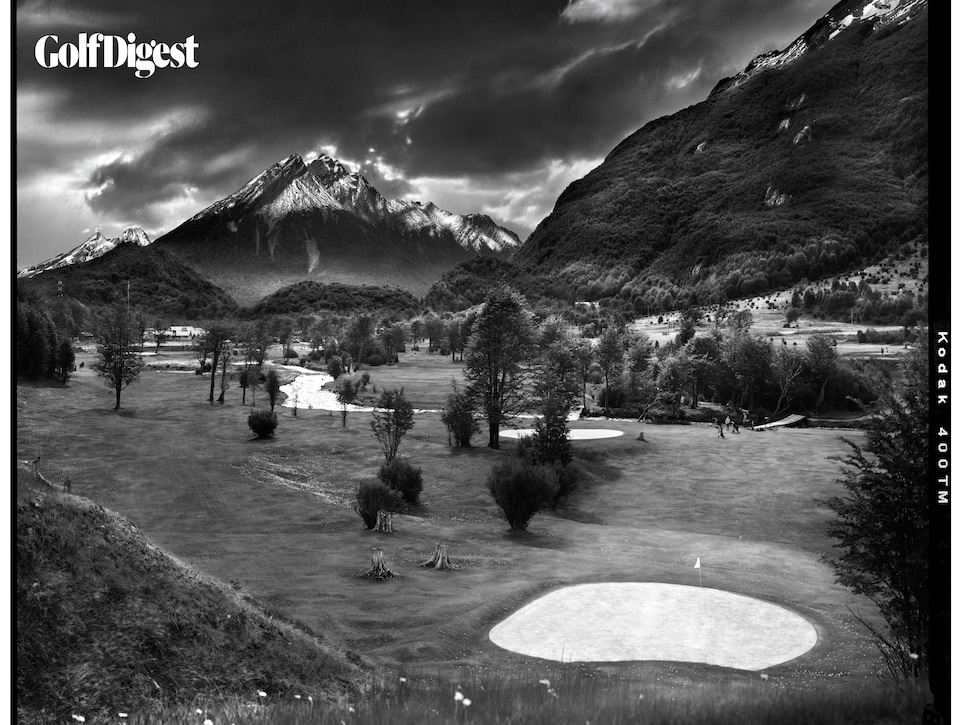 /content/dam/images/golfdigest/fullset/2020/04/06/5e8b9199abcbf2ecb8ec0fc7_Ushuaia_7_16_W_AAAFnLCrpM.jpg