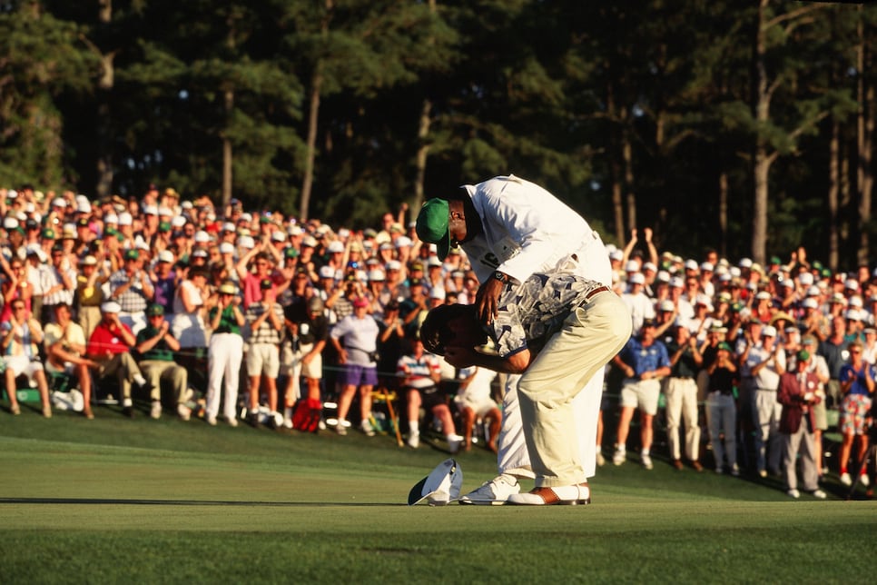 ben-crenshaw-1995-masters-18th-green-putt.jpg