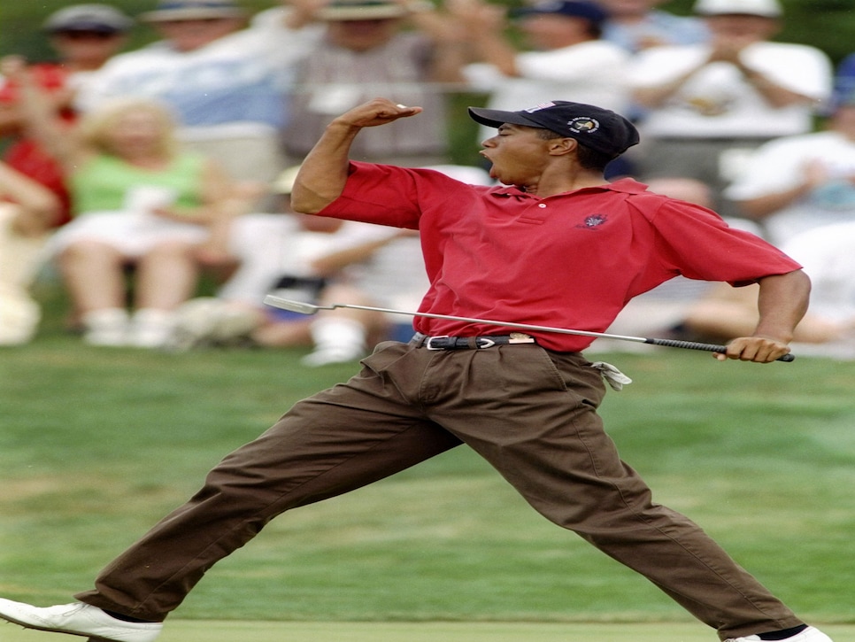 tiger-woods-1996-us-amateur-fist-pump.jpg